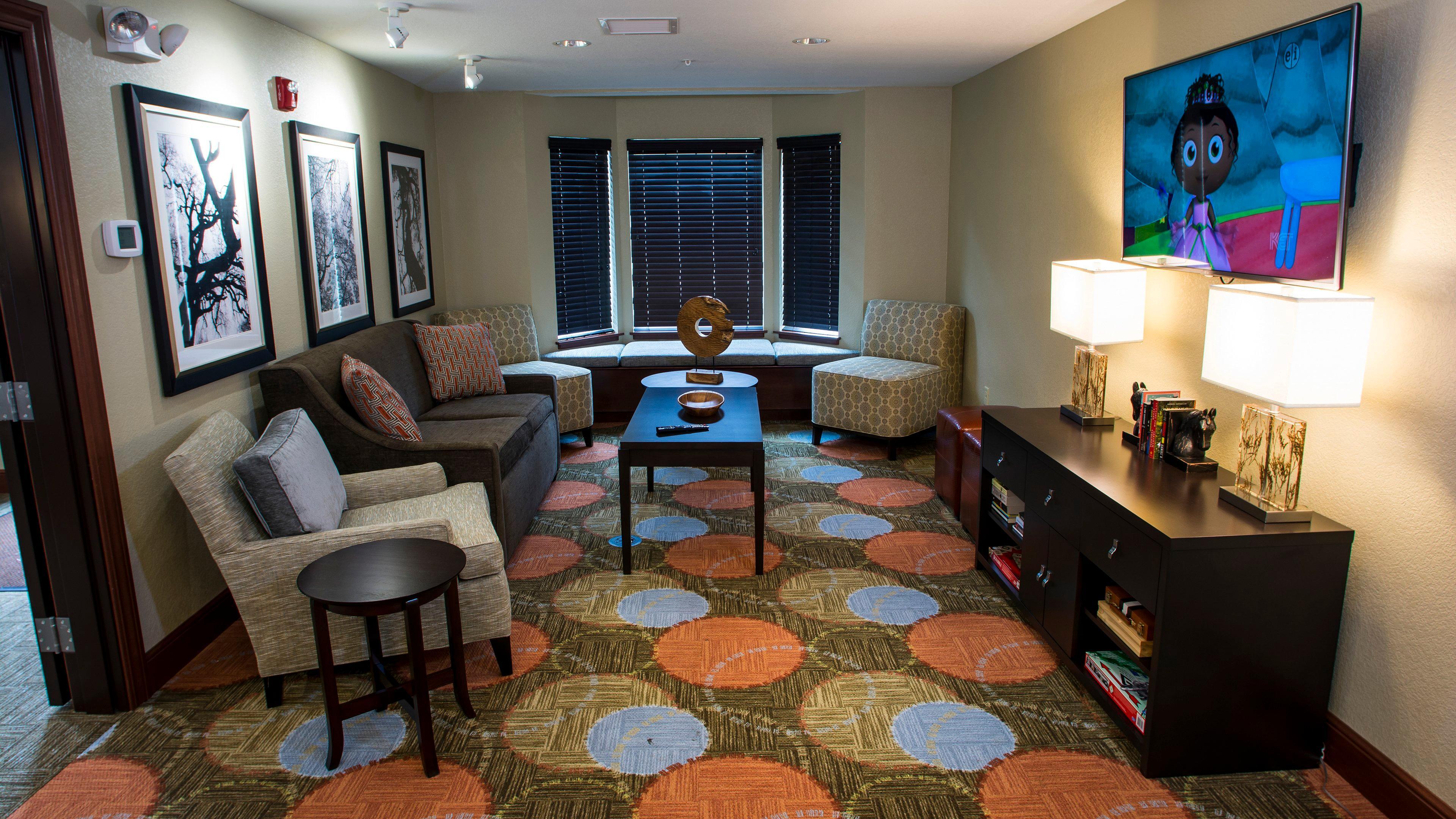Staybridge Suites Lexington By Ihg Екстериор снимка
